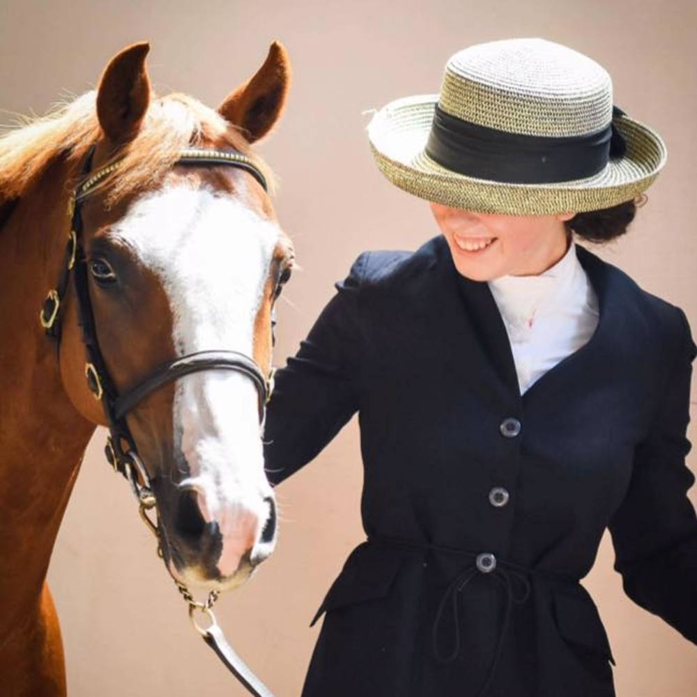 Meet your Posher, Alyssa